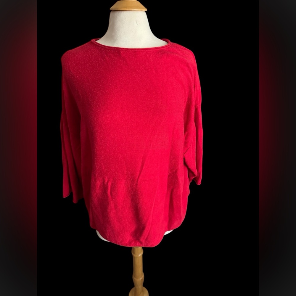 Versatile red J Jill kimono sweater, size S but fits like a large. Good cond.